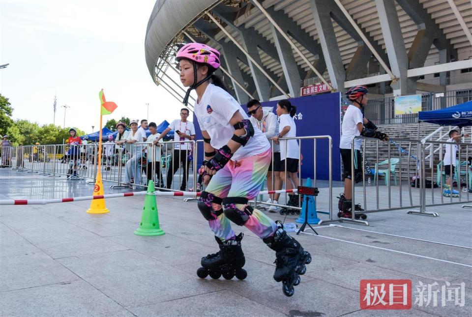 青少年表演